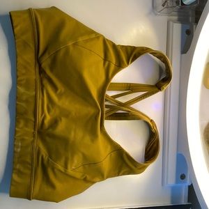 Lululemon -Free to be elevated bra